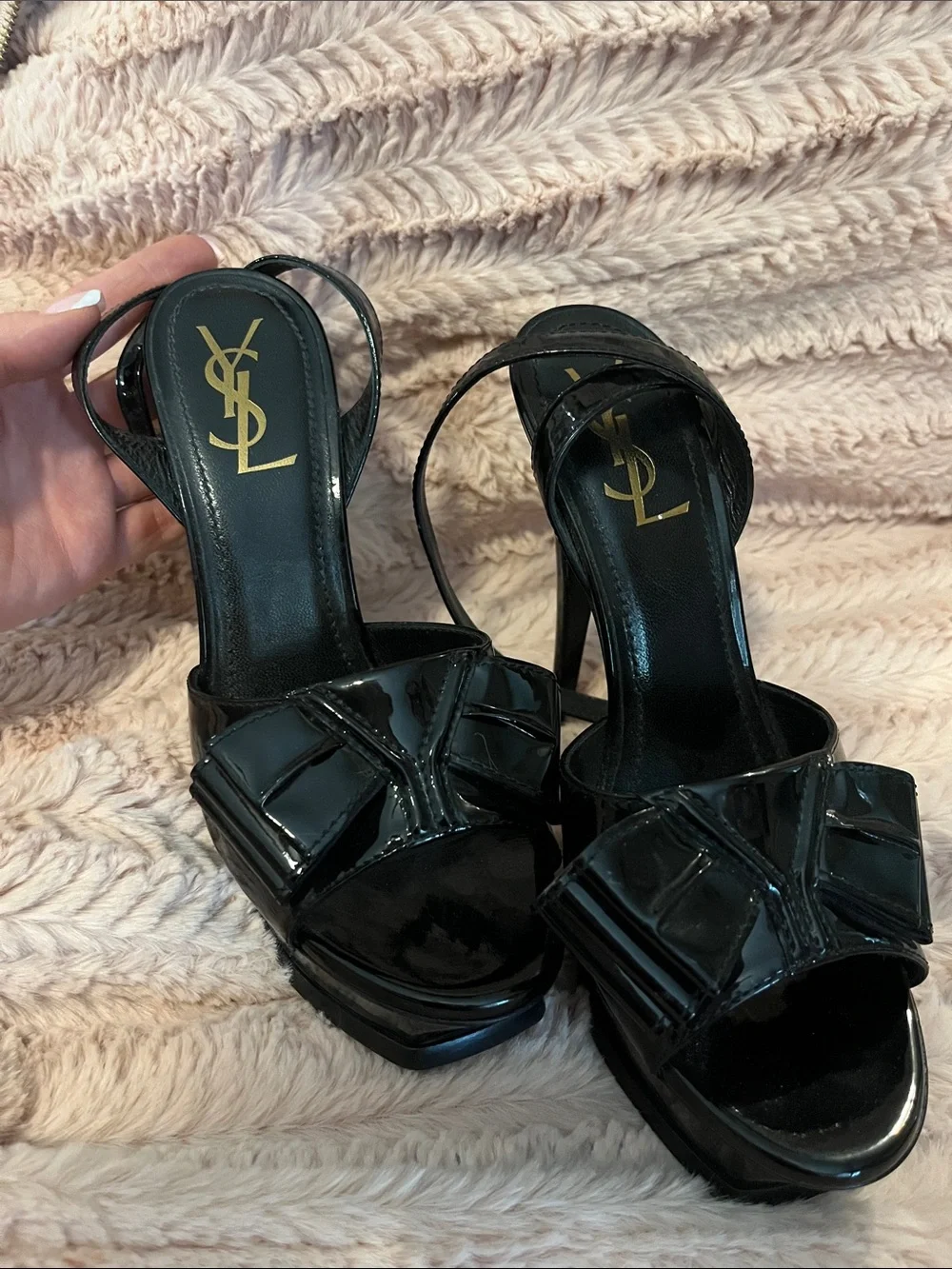 Saint Laurent Black Patent Leather Bow Platform Sandals with Gold Logo - Picture 1 of 2